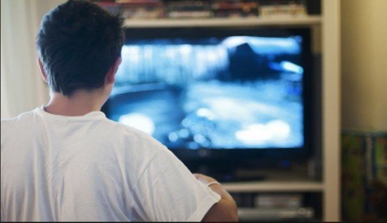 Qəzada ölən arvadını iki il sonra televiziyada gördü, olanlar oldu