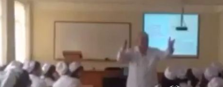 Tibb universitetində müəllimdən tələbəyə irad: 