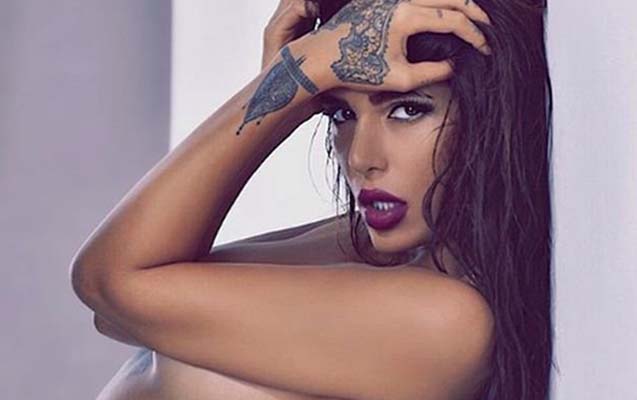 26 yaşlı model çılpaq fotolarına görə İrana qayıtmağa qorxur