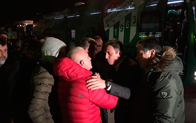 Azərkeşlər millimizin forvardına hücum çəkdilər