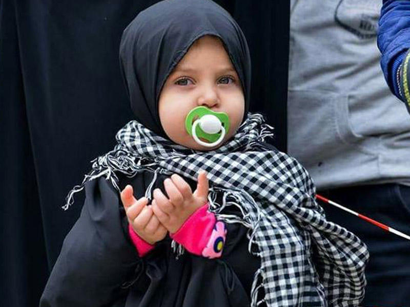 Deputatlar uşaqların dini mərasimlərdə iştirakına qarşı sərt çıxış ediblər