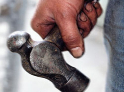 90 yaşlı kişi 50 illik arvadını çəkiclə öldürdü