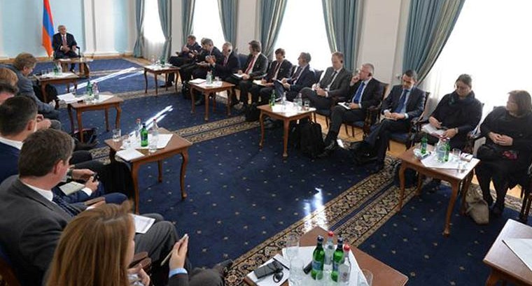 Avropa İttifaqı Dağlıq Qarabağ münaqişəsinin sülh yolu ilə həllinə tərəfdardır