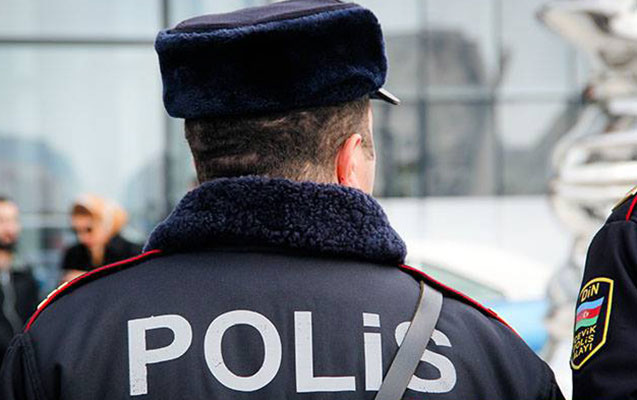 Rəis müavinini şantaj edən qadın həbs edildi