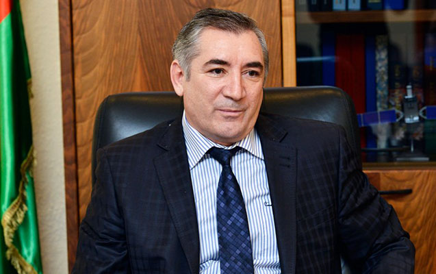 MTRŞ sədri aparıcıları pislədi - “Savadlı görünmək üçün...”