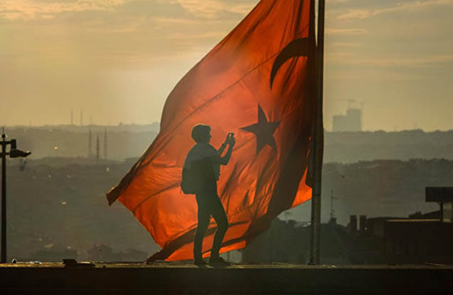 Türkiyədə 14 əsgər həbs olundu