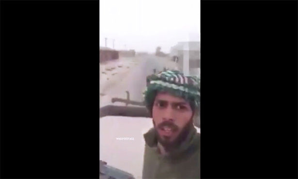 Selfi çəkərkən raketlə vuruldu-VİDEO