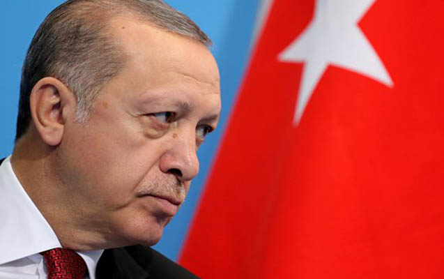 Serbiyanın XİN rəhbəri Ərdoğan üçün türk dilində mahnı oxudu - VİDEO