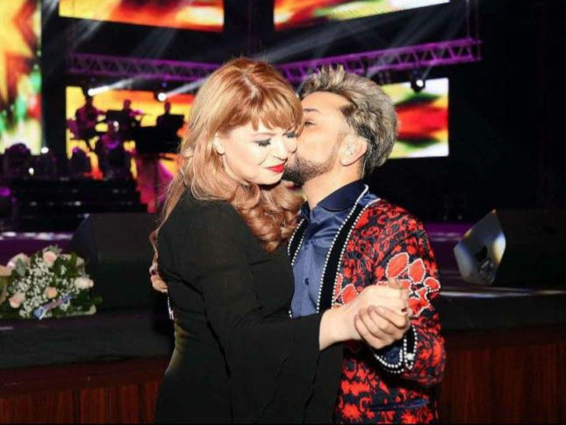 Faiq Ağayevin aparıcı ilə səmimi görüntüləri yayıldı - FOTO