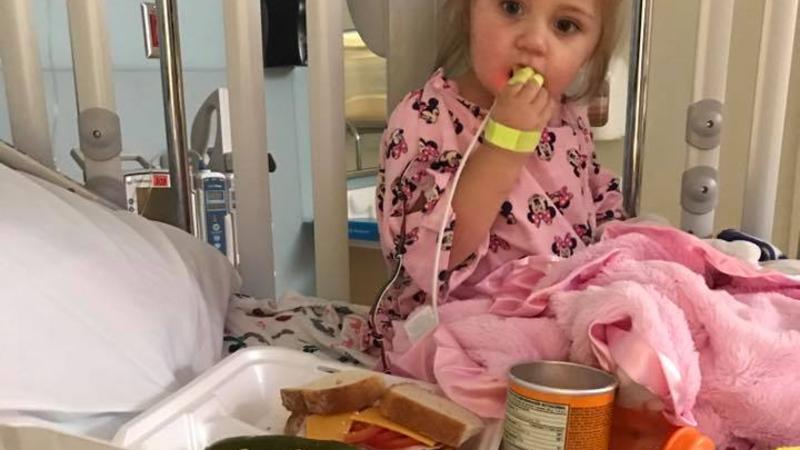 Homoseksual övladlığa götürdüyü 18 aylıq qızı 