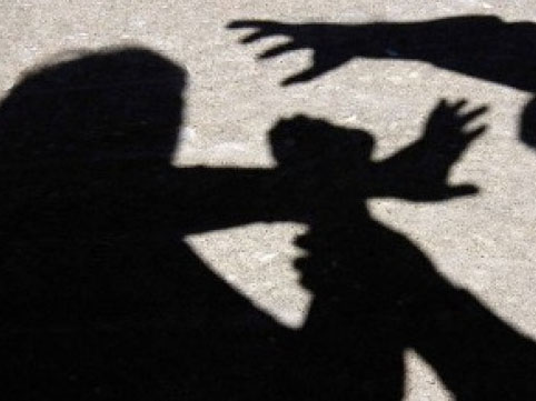 İçində 590 manat olan pulqabını zorla aldı - BAKIDA