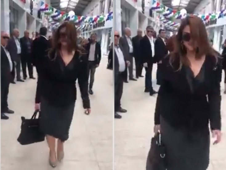 Azərbaycanlı qız ticarət mərkəzində rəqs etdi, kişilər isə... - VİDEO