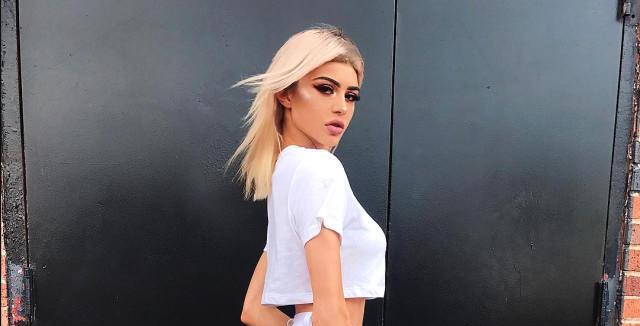 Sevgilisi ilə intim münasibət zamanı kamera açıldı: 3 dəqiqə hər kəs canlı izlədi - VİDEO