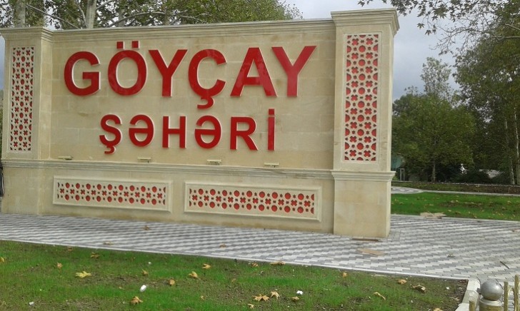 Mahmudovun adamı, icra başçısının qudası təhsildə “at oynadır”