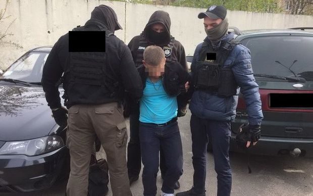 Qızların telefonlarını oğurlayan şəxs cinayət başında yaxalandı