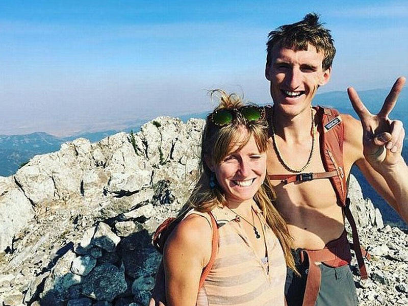 Oğlan can verən sevgilisini xilas edə bilmədiyinə görə özünü öldürdü - FOTO