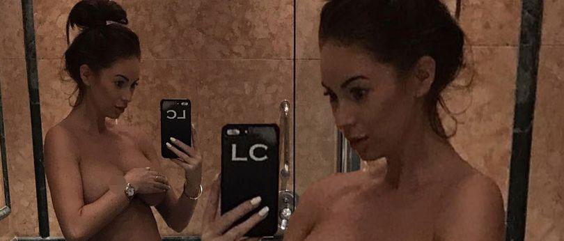 Şou ulduzu hamilə olduğunu lüt şəkli ilə elan etdi - FOTO