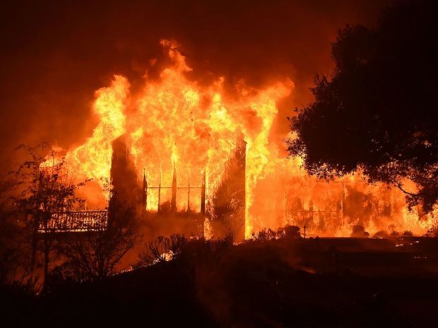 Kaliforniyada meşə yanğınları zamanı ölənlərin sayı 31 nəfərə çatdı - FOTO
