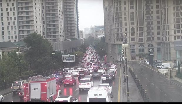 Bakının bu yollarında sıxlıqdır – FOTO