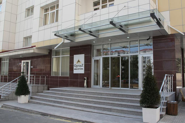 Qəbələdə tanınmış hoteldən 15 min dollar oğurlandı