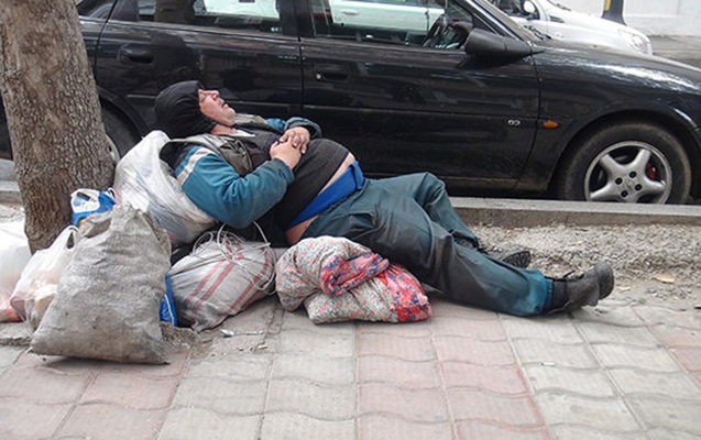 “Bomj”lara hökm oxundu