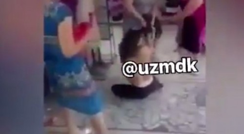 Oğurluq edən qadını belə cəzalandırdılar – Video/18+