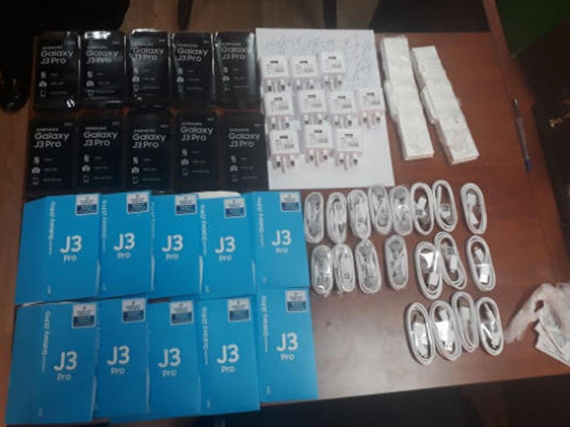 Avtomobildən 10 ədəd 