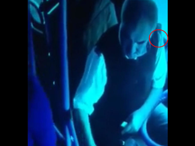 Bakıda avtobusdan oğurluq kameraya düşdü - VİDEO