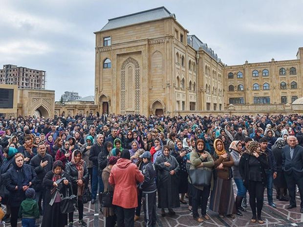 Azərbaycanda qadağa: Uşaqlar dini məclislərə buraxılmayacaq