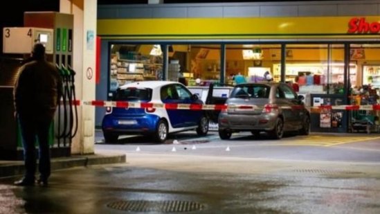 Dəhşət: balta ilə hücum etdi, sonra maşınla əzib keçdi