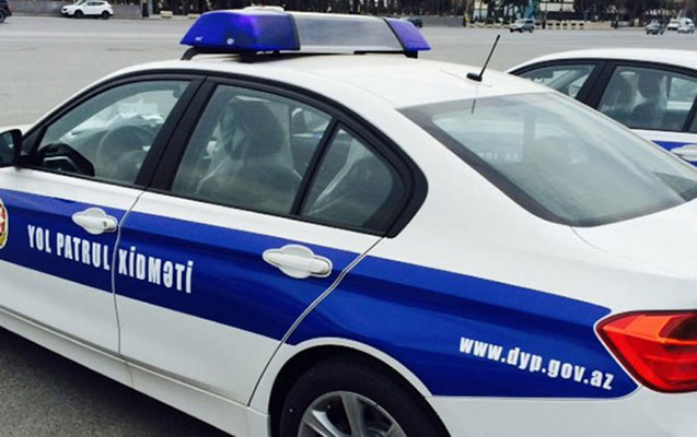 Şamaxıda yol polisi siqaret çəkən sürücünü döyüb - İddia