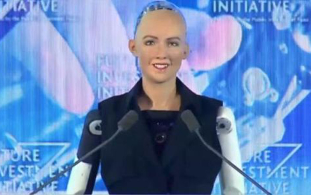 Səudiyyə robota vətəndaşlıq verərək tarixə düşdü - Video