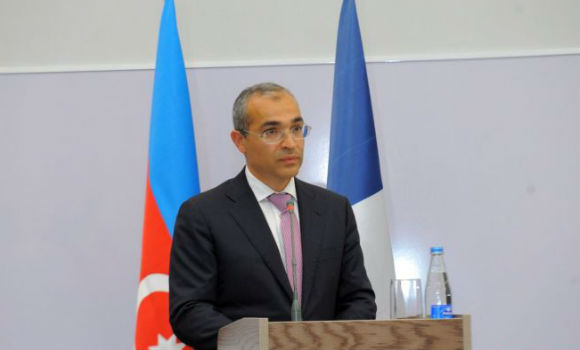 Təhsil naziri müəllimlərin orta aylıq maaşını açıqladı