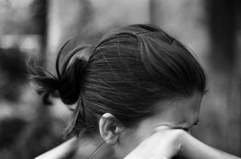 Valideynləri tərəfindən satılan qız: Atamın qohumu məni zorladı, anam fahişə olmağa məcbur etdi - TƏFƏRRÜATLAR