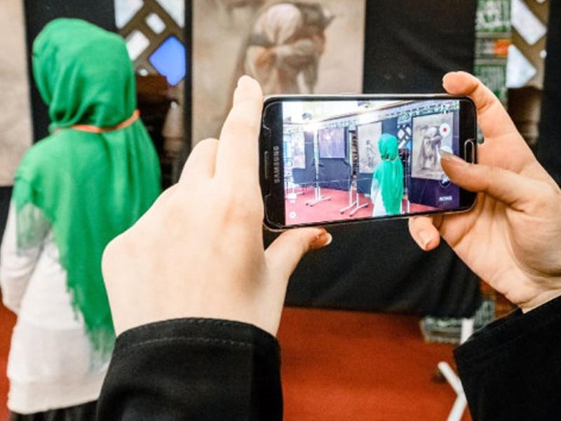 Hicablı qıza başını aç deyən müəllim həyatının şokunu yaşadı