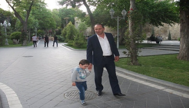 Tanınmış jurnalistin övladı ağır xəstədir- yardım kampaniyası başladıldı