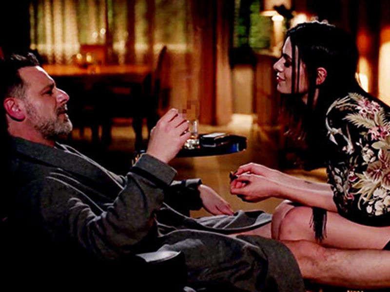 Məşhur serialın erotik səhnələrinin görüntüsü yayıldı - FOTO (+18)