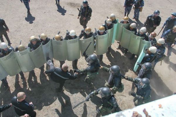 Ermənistanda həbsxanada qiyam