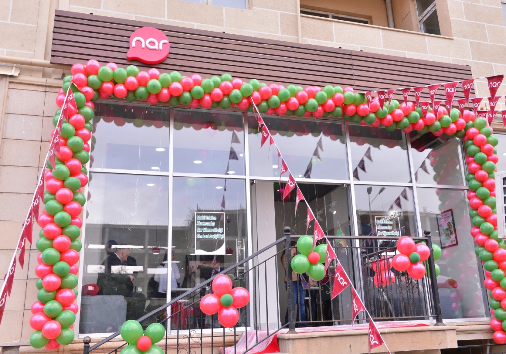 “Nar” Xırdalanda yeni mağazasını təqdim etdi