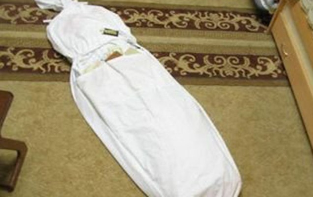 Mənzildən qadın meyiti tapılıb