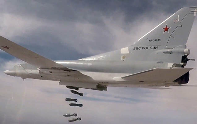 Rusiya İŞİD mövqelərini belə bombaladı - Video