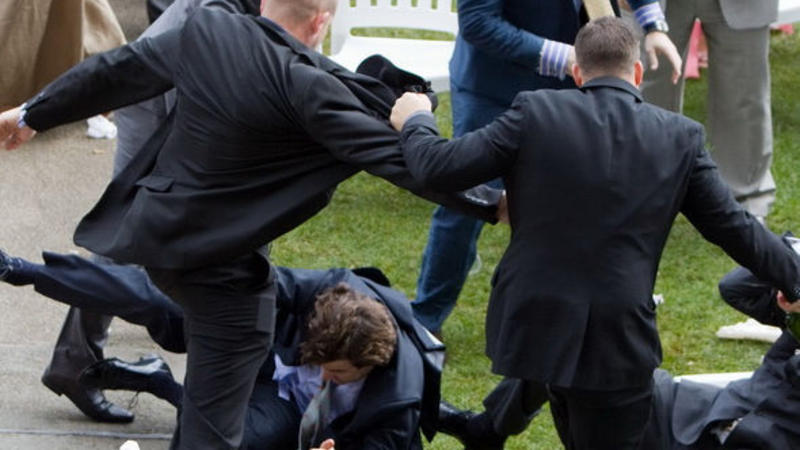 Sabunçuda kütləvi dava: 2 yaralı var