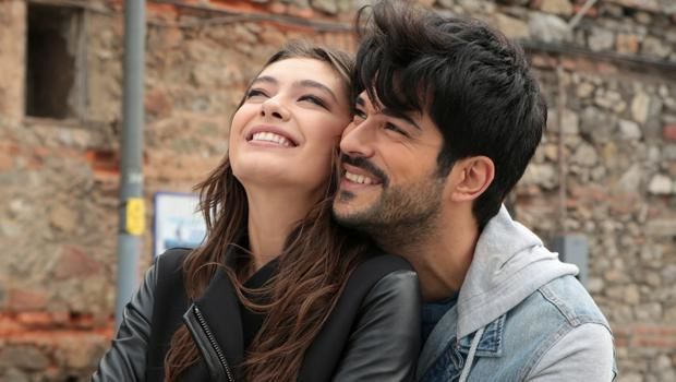Türkiyə serialı “Emmi” mükafatı aldı – VİDEO + FOTO