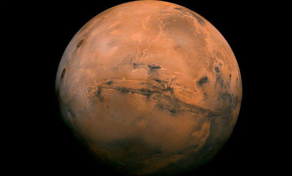 Marsdakı tünd cizgilər su yox, qum axınıdır — Alimlərdən ŞOK İDDİA