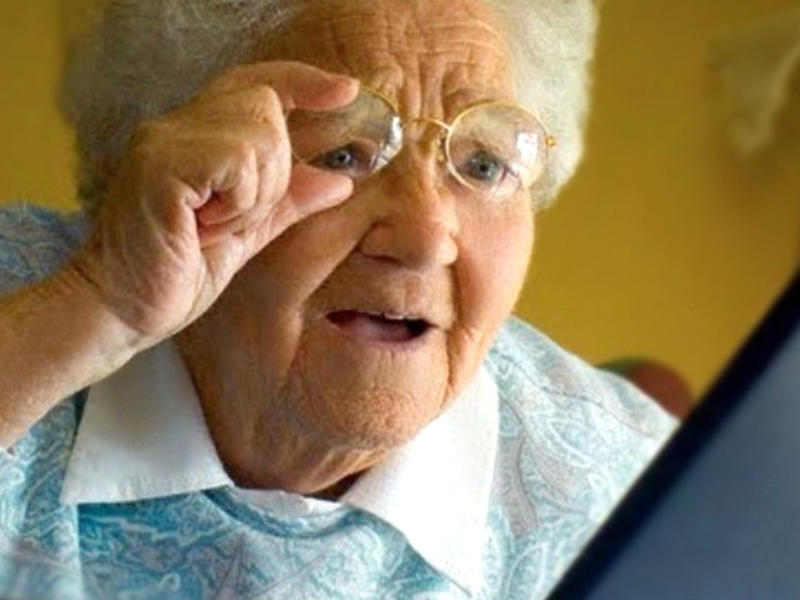 Yaşlılar pornoya baxmasın deyə qocalar evinə internet çəkilməyəcək - Britaniyada