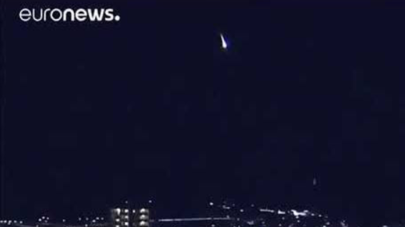 Gecə göydə baş verənlər sakinləri QORXUYA SALDI - VİDEO