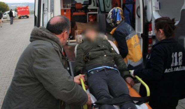 Sevgilisini bıçaqlayan qız çılpaq halda intihara cəhd etdi – VİDEO