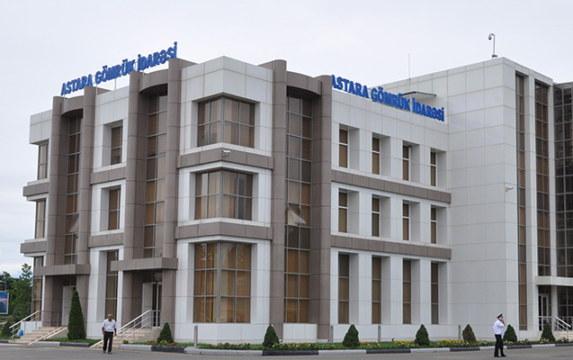 Ayaqqabıdan narkotika çıxdı