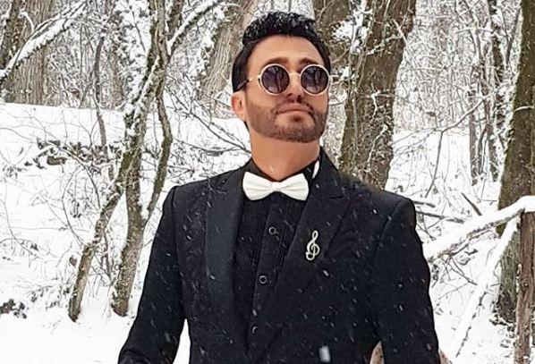 Nadir “Milyon roz”u səhv oxudu - tənqid edildi