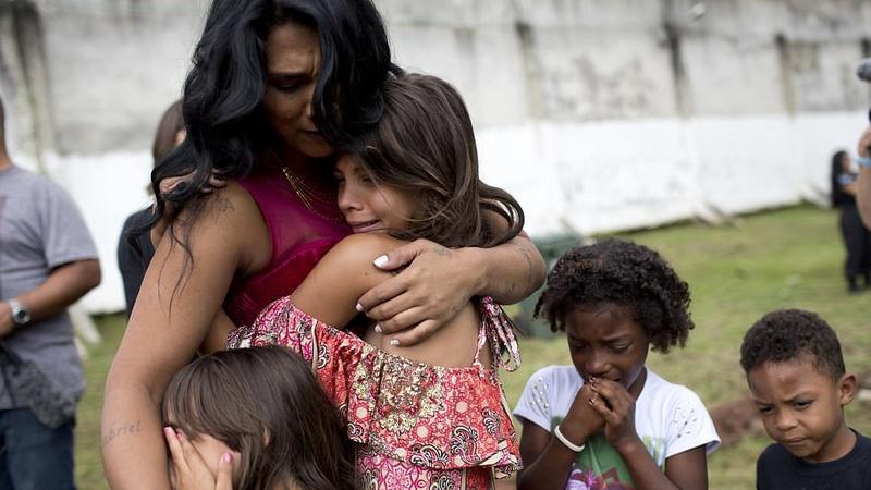Qadın həbsxanasında gözəllik müsabiqəsi keçirildi - FOTO/VİDEO